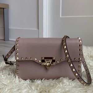 Valentino Garavani Rockstud Leather Crossbody Bag (Medium)